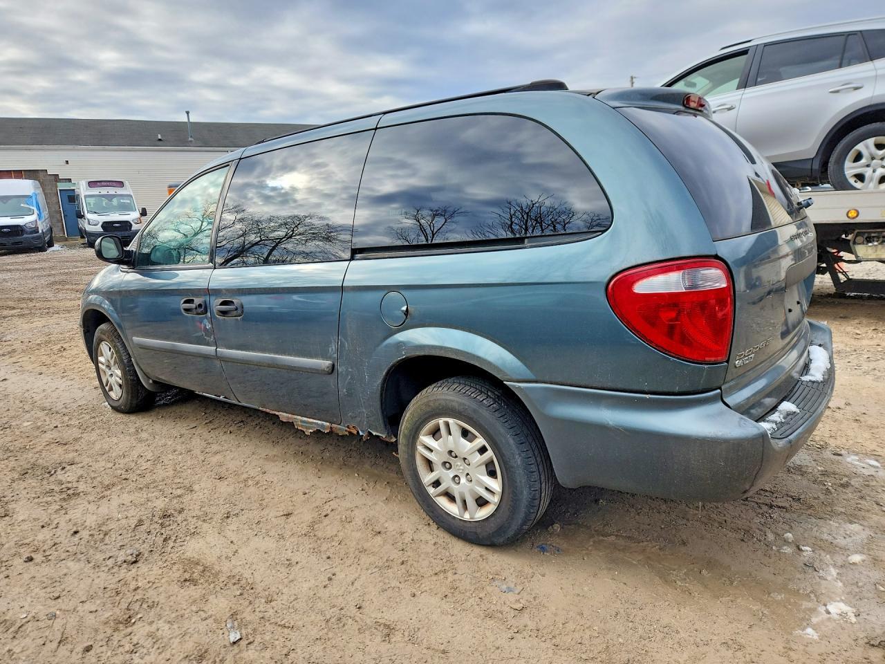 2005 Dodge Grand Caravan - Фото 2