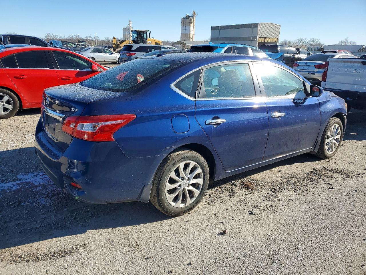 2018 Nissan Sentra Sv - Фото 3
