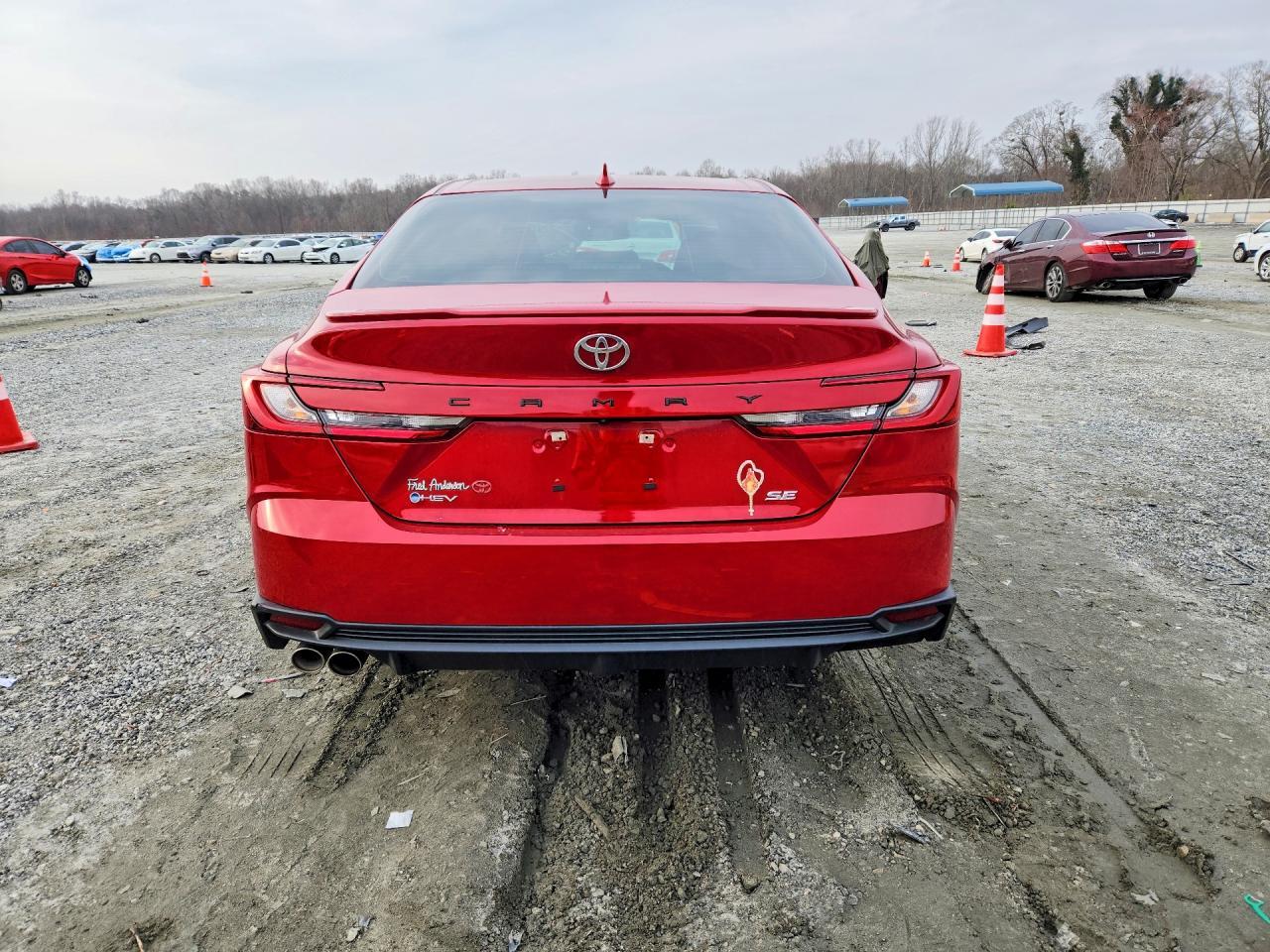 2025 Toyota Camry Se - Image 6