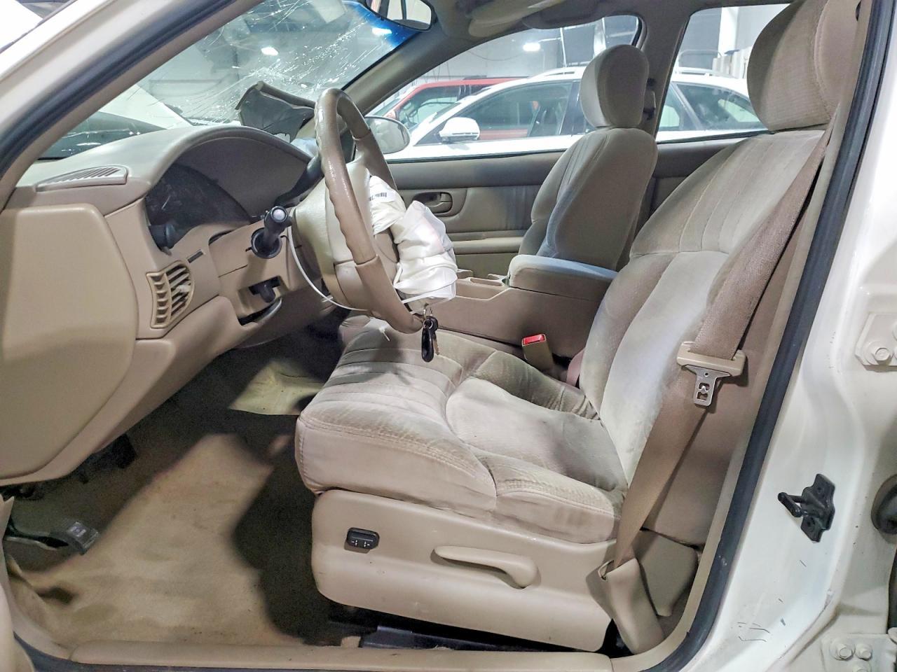 2002 Buick Century Custom - Фото 7