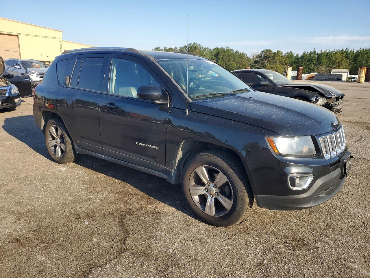 2017 Jeep Compass Latitude - Фото 4