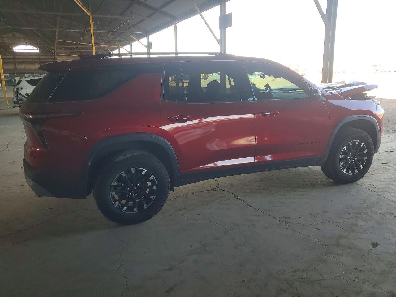 2025 Chevrolet Traverse Z71 - Фото 3