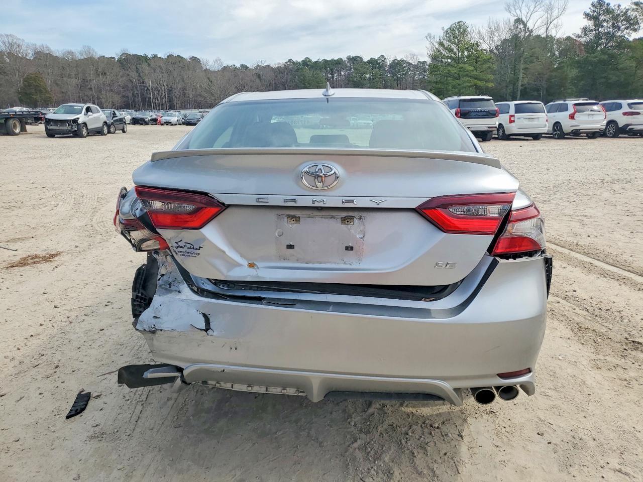 2023 Toyota Camry Se - Фото 6