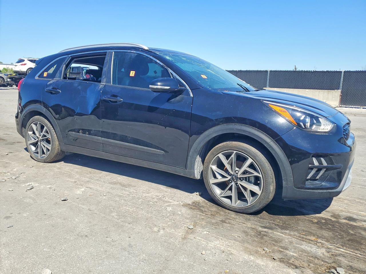 2021 Kia Niro Touring - Фото 4