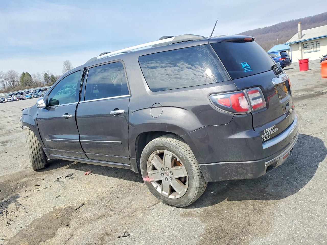 2015 GMC Acadia Denali - Image 2