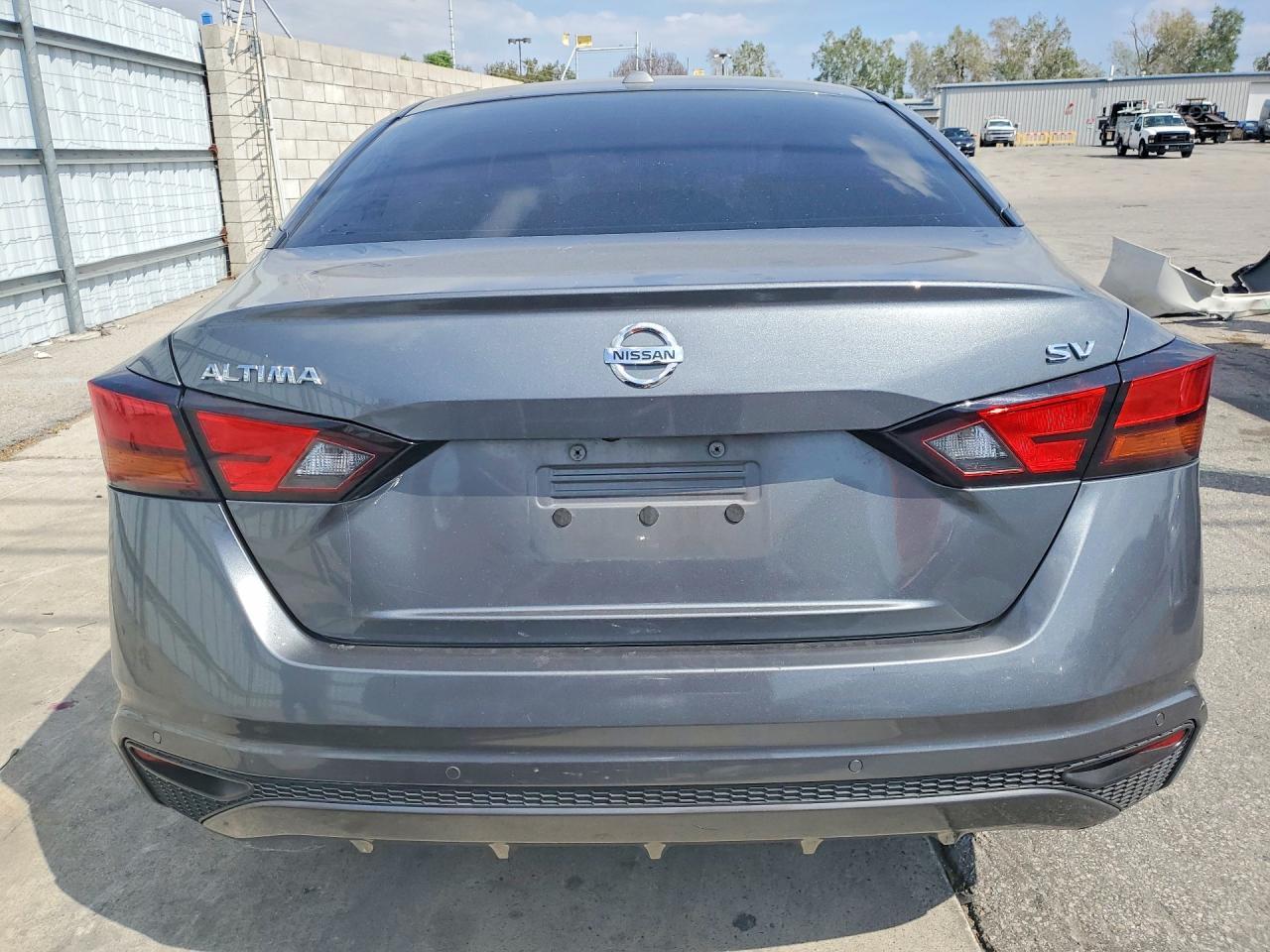 2021 Nissan Altima 2.5 Sv - Image 6