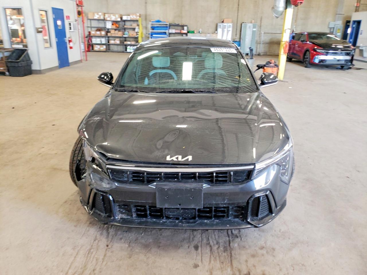 2025 Kia K4 Gt-Line - Image 5