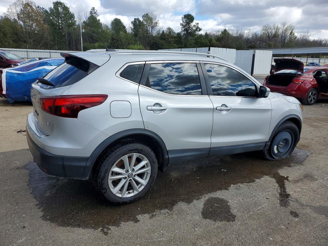 2019 Nissan Rogue Sport Sv - Image 3