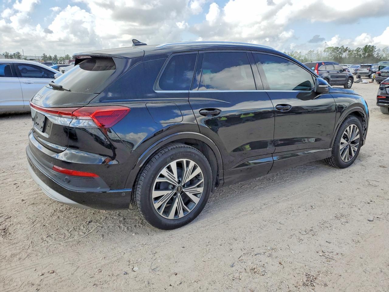 2023 Audi Q4 E-Tron Premium Plus - Фото 3