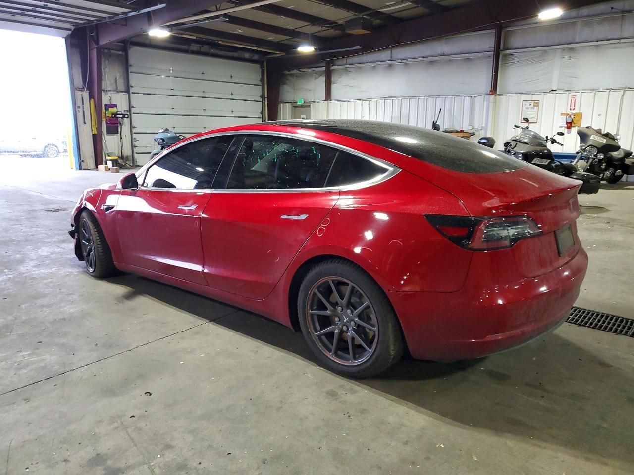 2020 Tesla Model 3 - Image 2