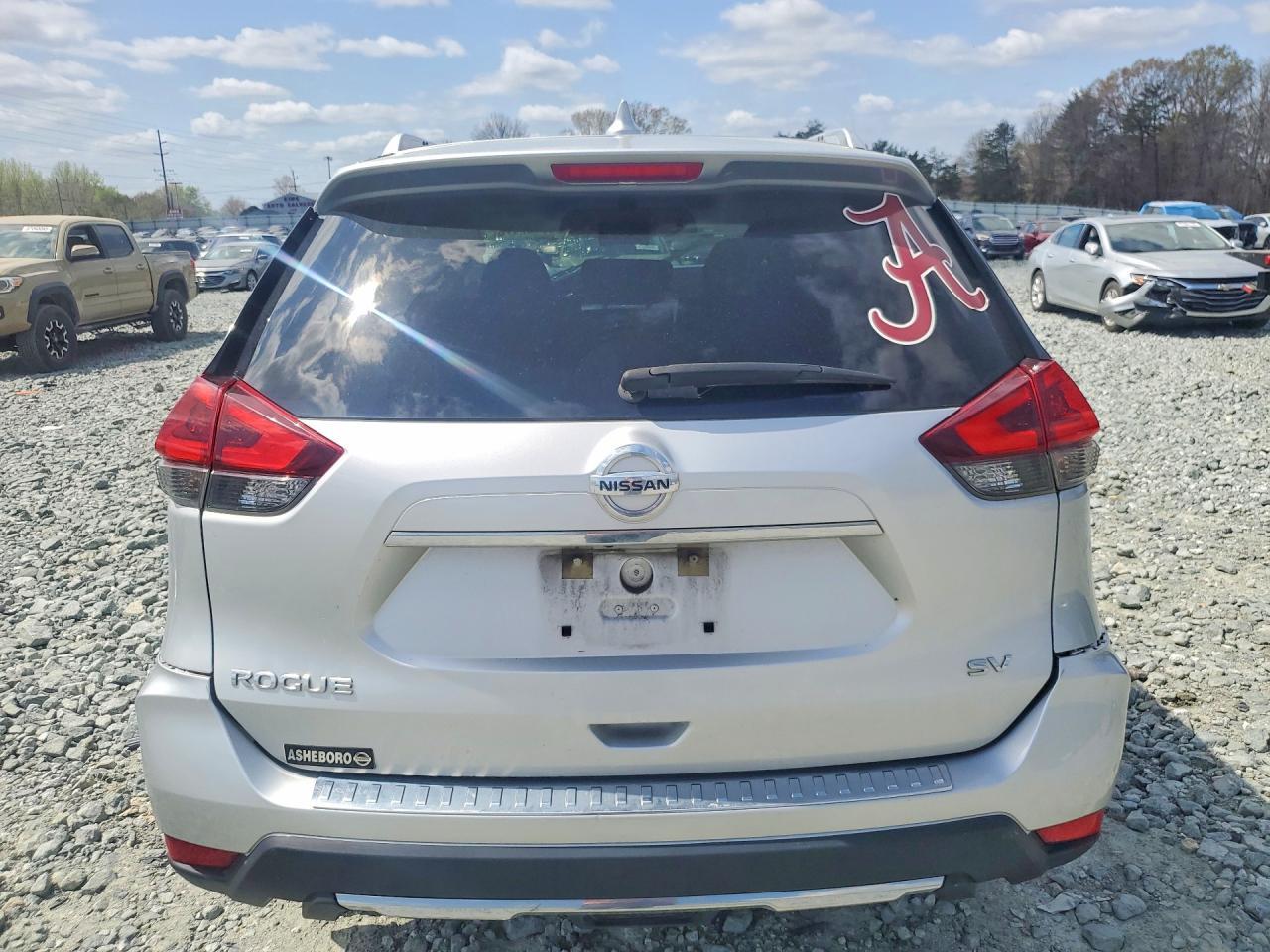 2018 Nissan Rogue Sv - Image 6
