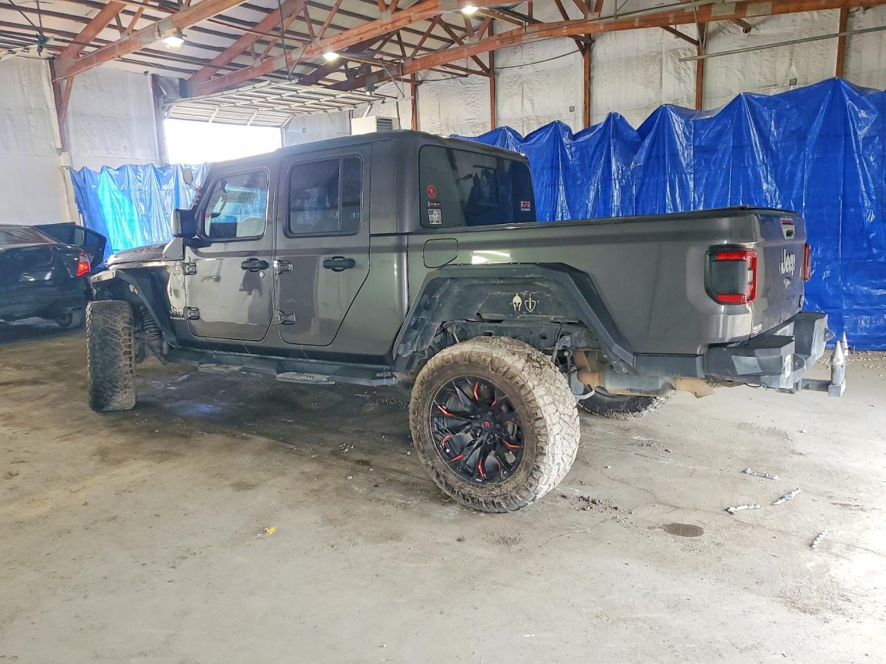 2021 Jeep Gladiator Overland - Фото 2