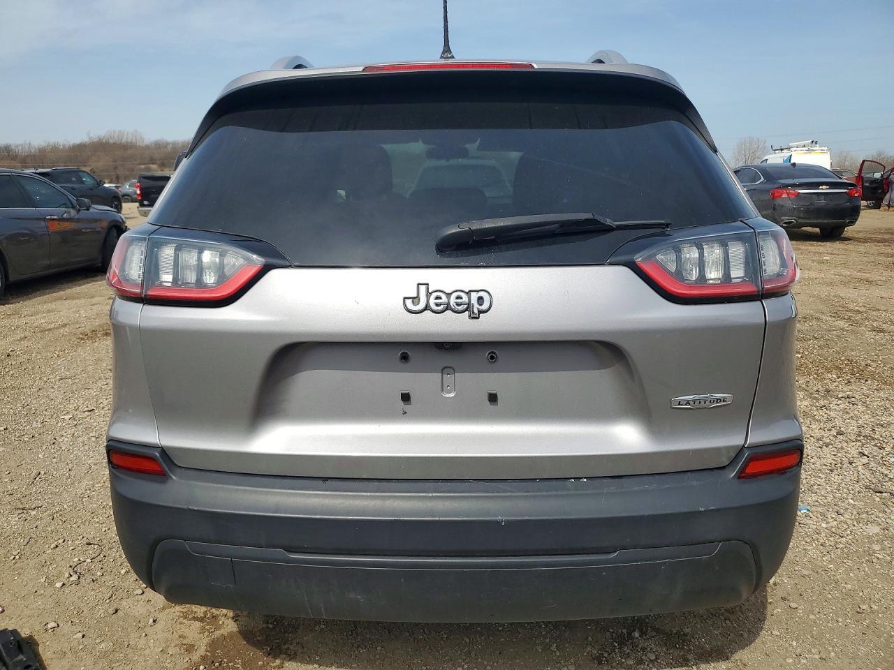 2019 Jeep Cherokee Latitude - Фото 6