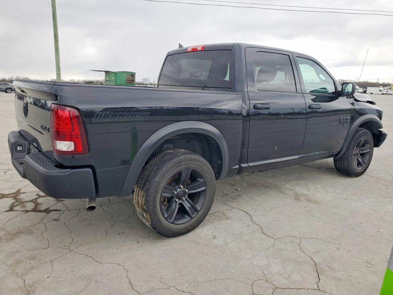 2022 Ram 1500 Classic Slt - Фото 3