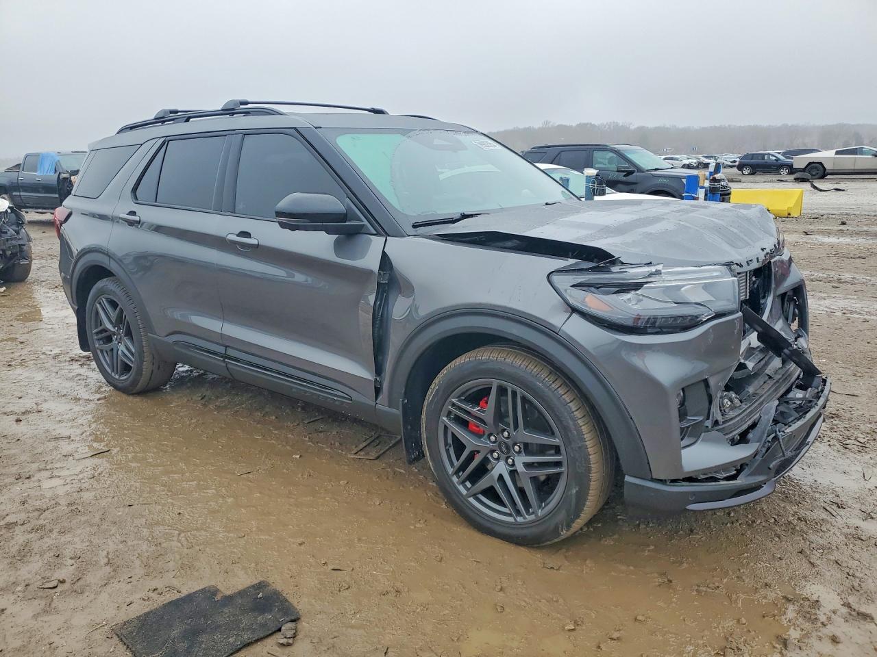 2025 Ford Explorer St - Фото 4