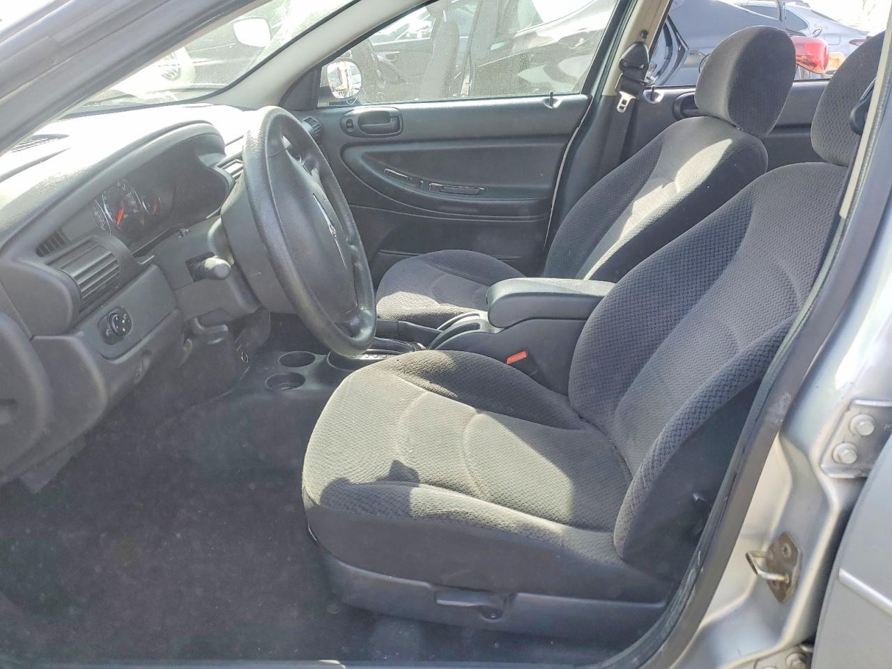 2005 Chrysler Sebring - Фото 7