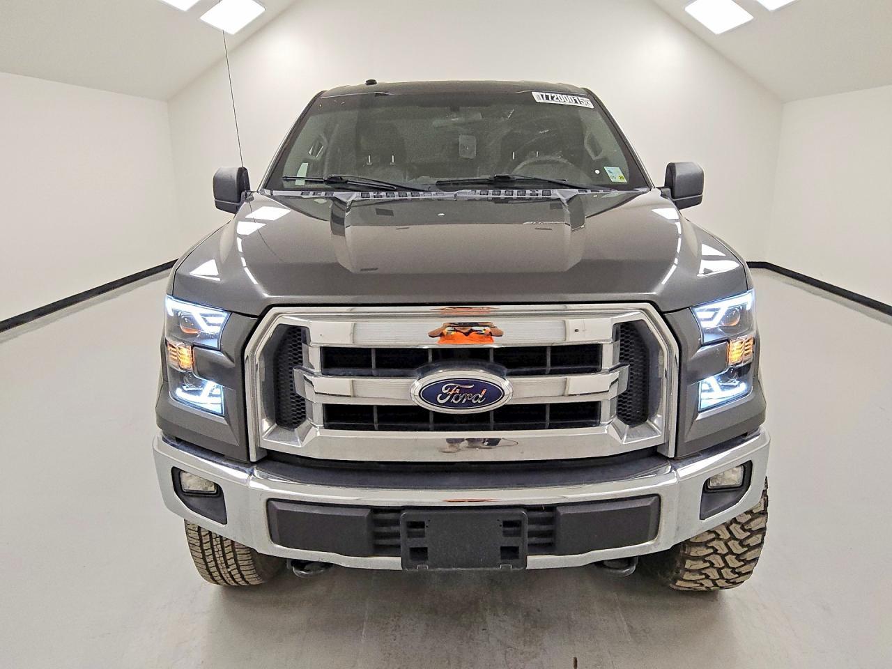 2016 Ford F150 Supercrew - Image 5