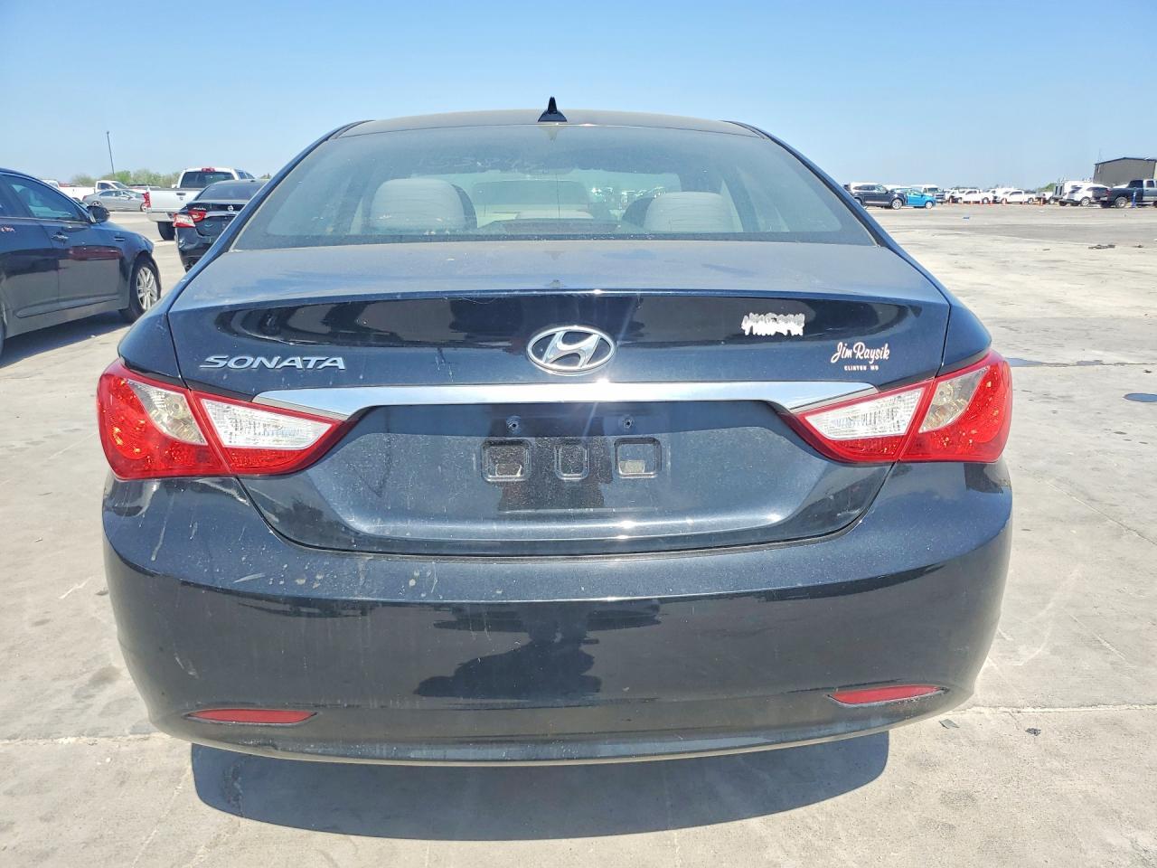 2012 Hyundai Sonata Gls - Image 7