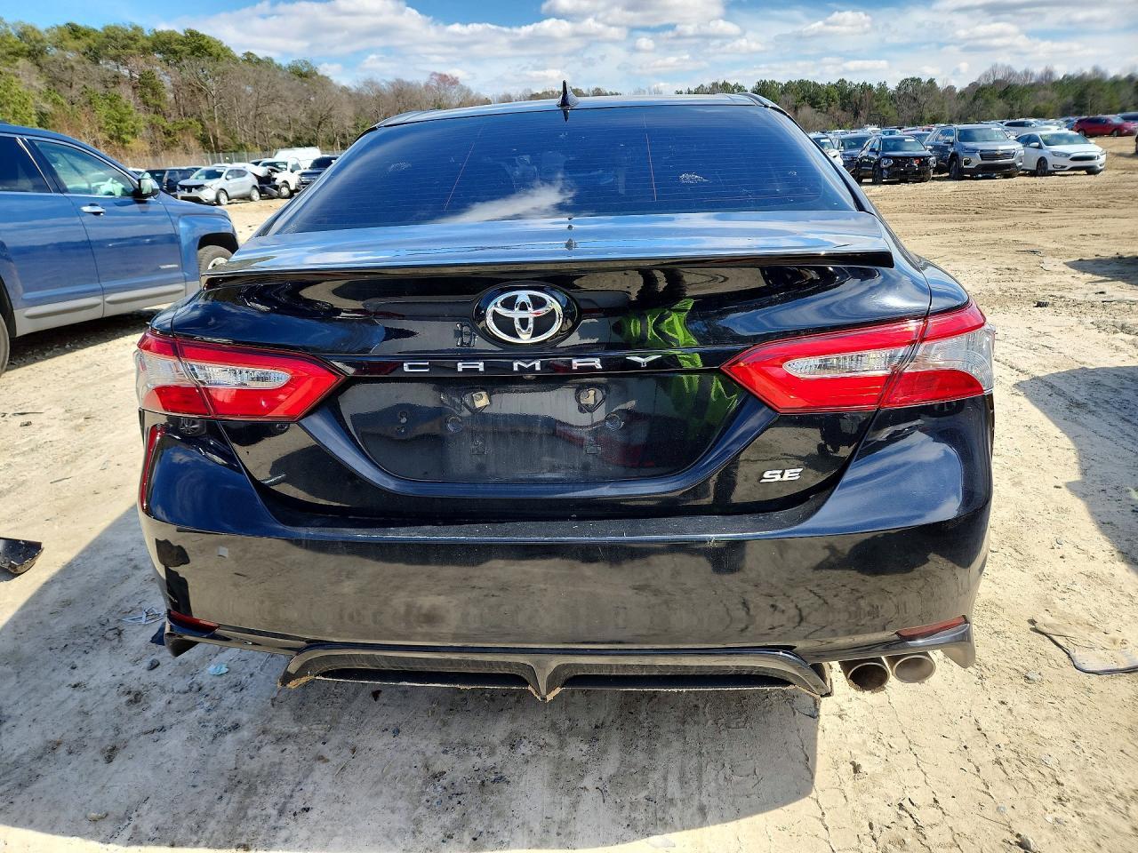 2019 Toyota Camry Se - Фото 6