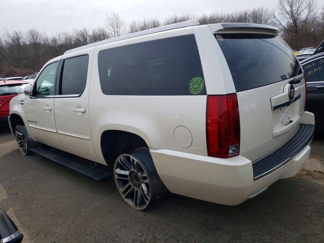 2013 Cadillac Escalade - Фото 2