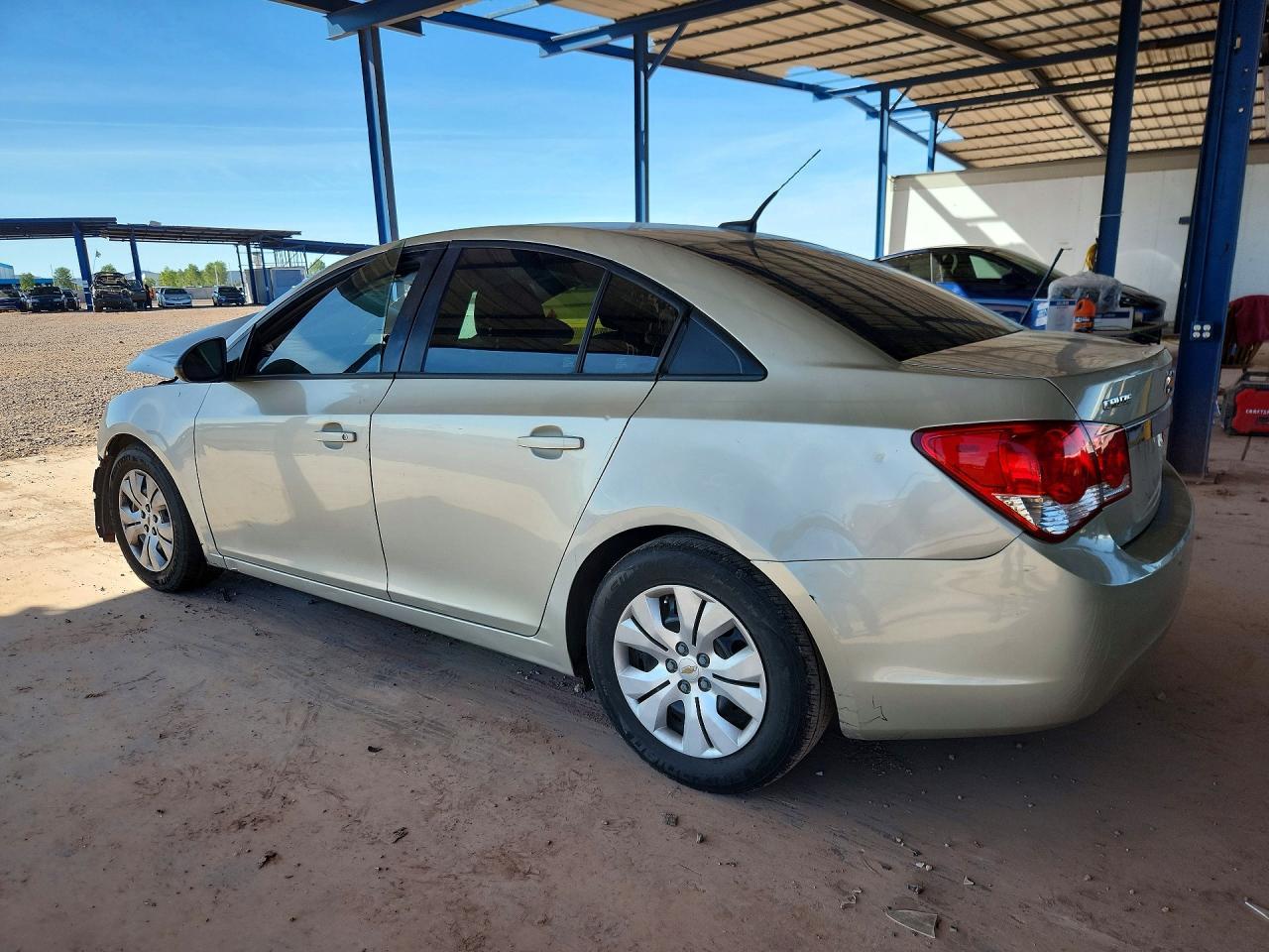 2014 Chevrolet Cruze Ls - Фото 2