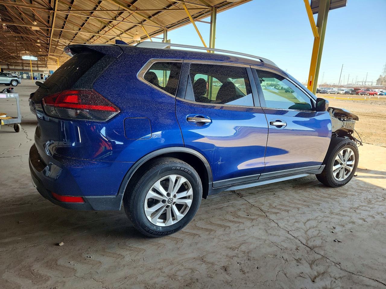 2018 Nissan Rogue S - Image 3