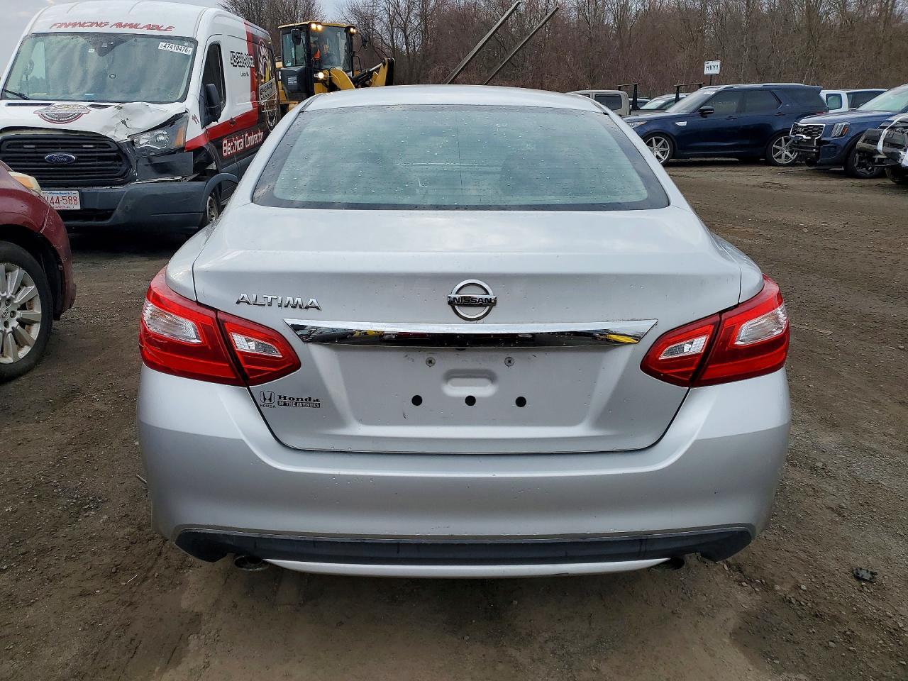 2017 Nissan Altima 2.5 S - Фото 6