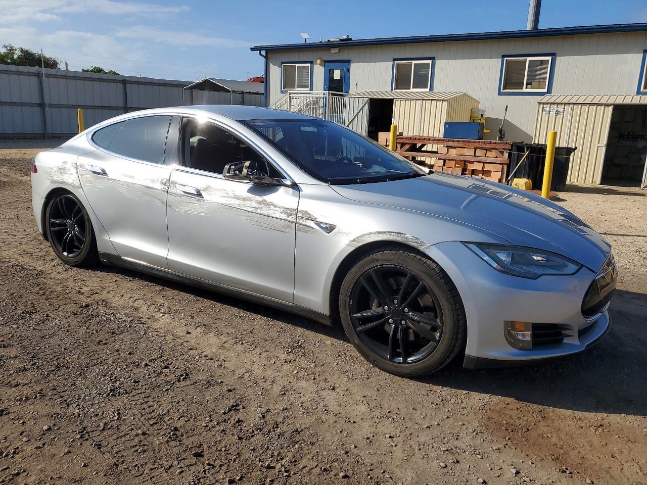 2013 Tesla Model S - Фото 4