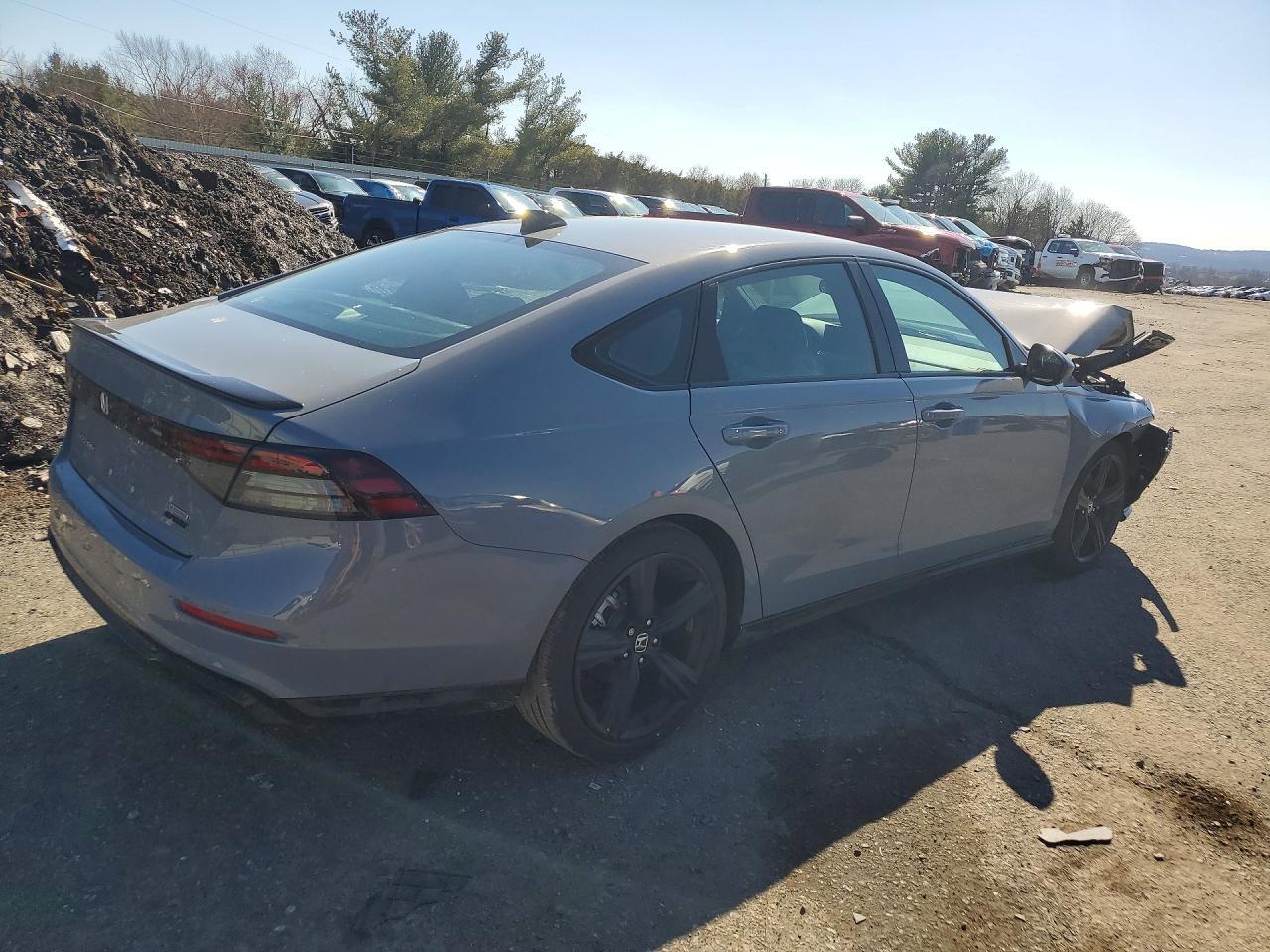 2025 Honda Accord Hybrid Sport-L - Image 3