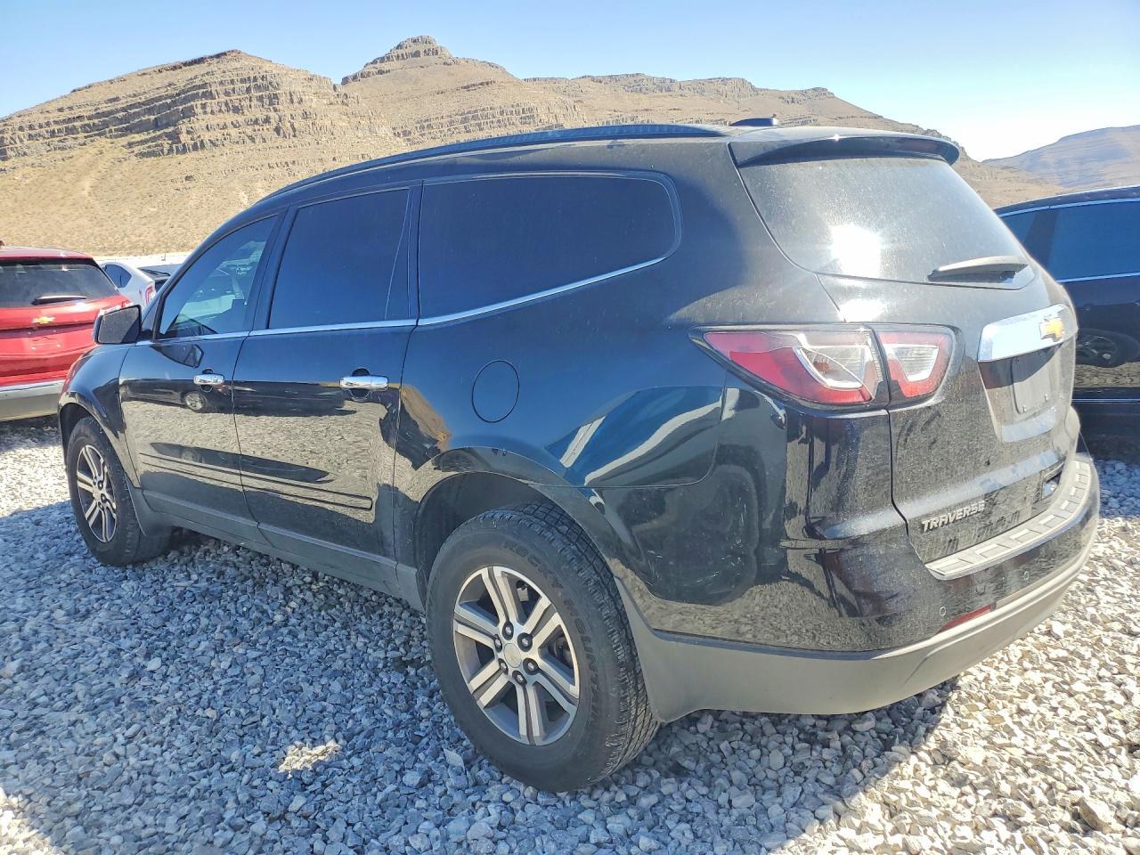 2017 Chevrolet Traverse Lt - Image 2