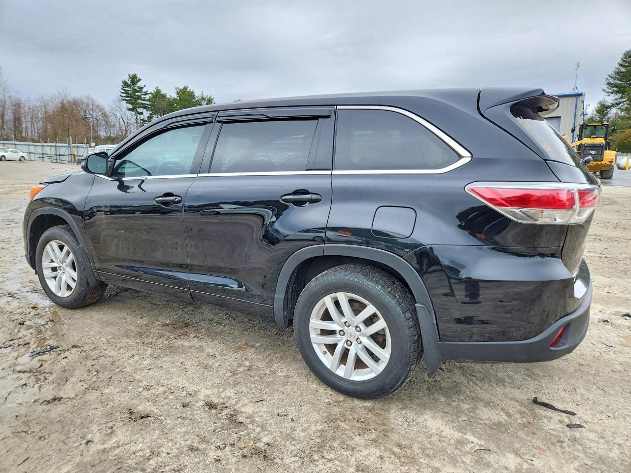 2014 Toyota Highlander Le - Фото 2