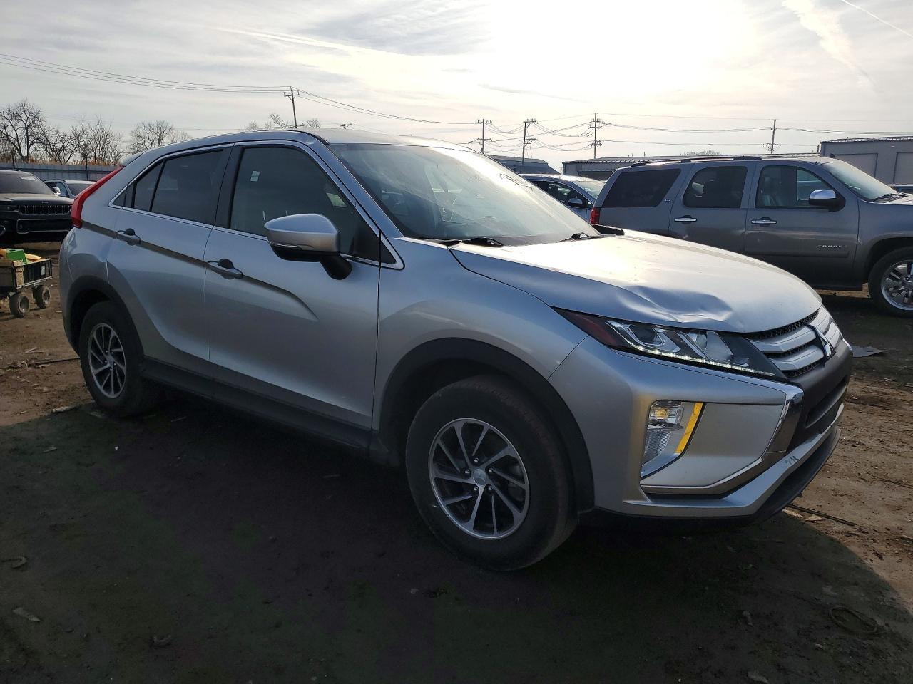 2020 Mitsubishi Eclipse Cross Es - Фото 4