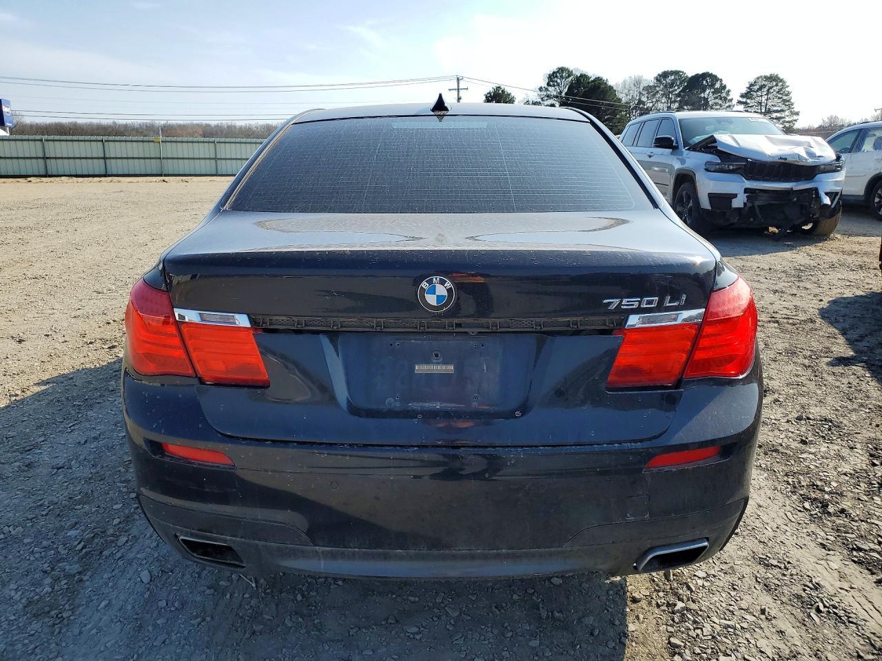 2011 BMW 750 Li - Фото 6