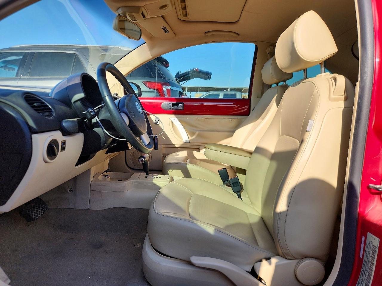 2008 Volkswagen New Beetle S - Фото 7