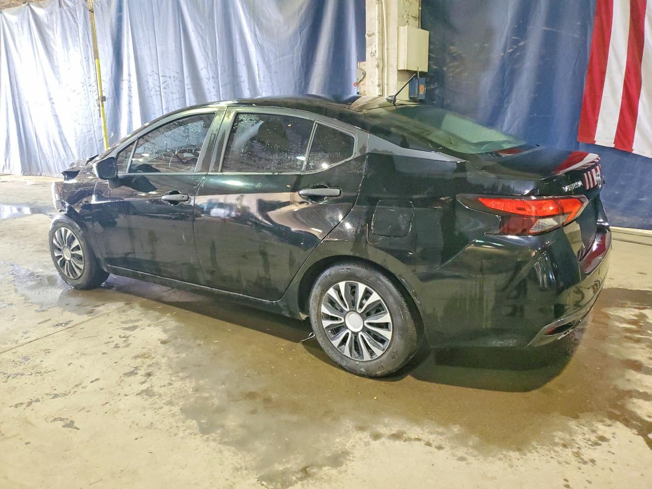 2020 Nissan Versa S - Фото 2