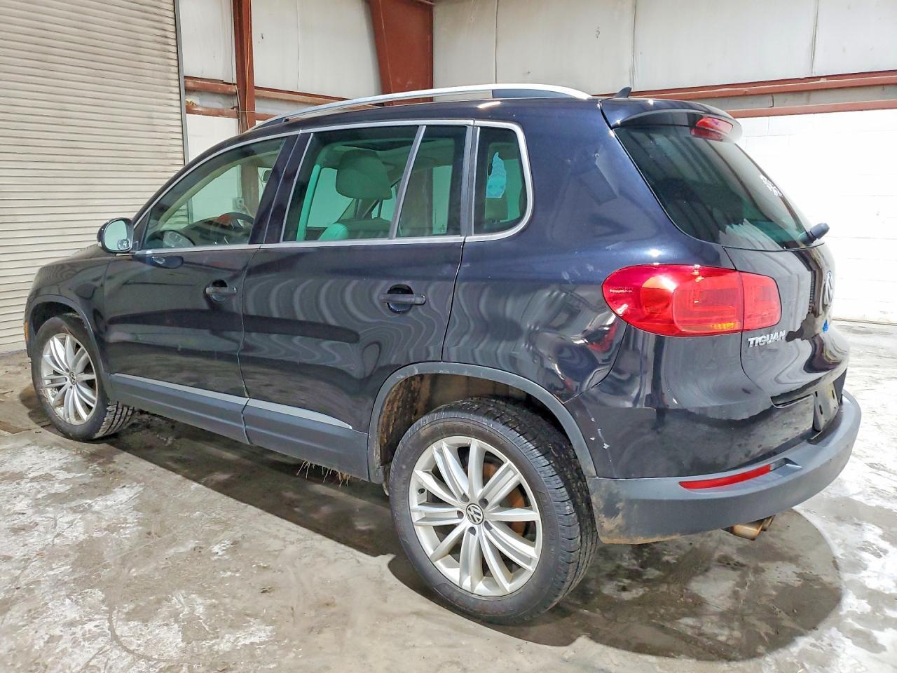 2012 Volkswagen Tiguan S - Фото 2