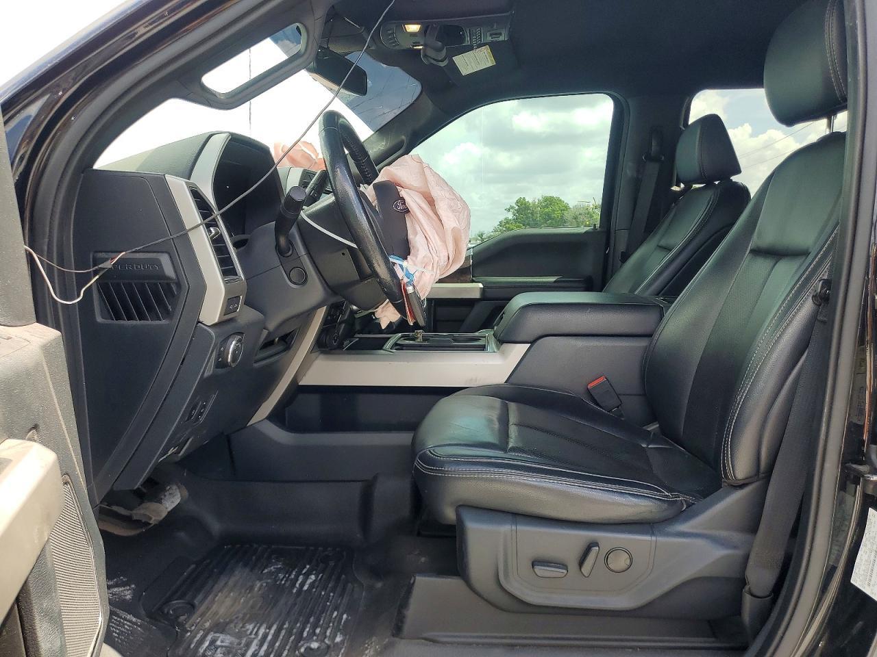 2022 Ford F250 Super Duty - Фото 7