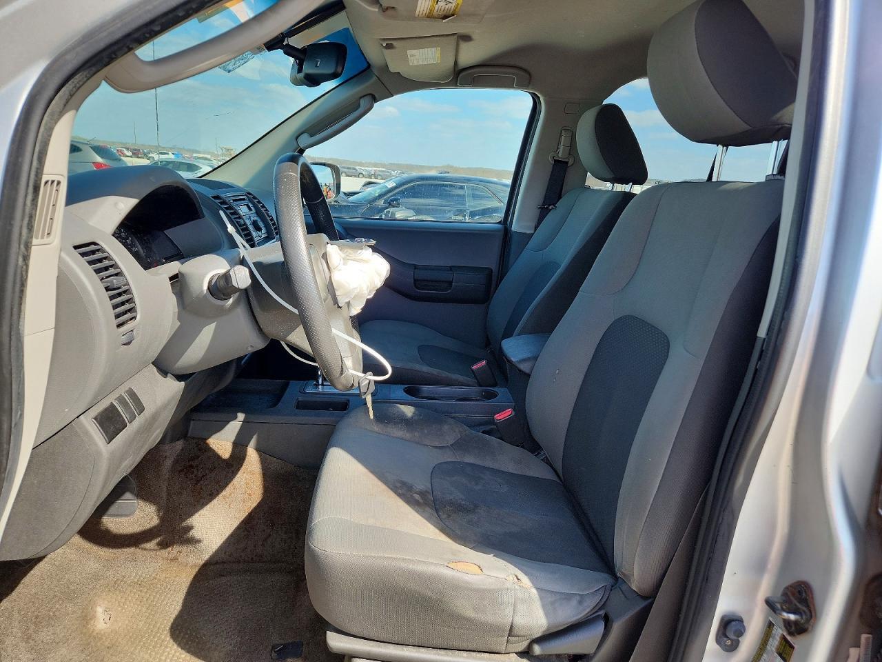 2012 Nissan Xterra X - Image 7