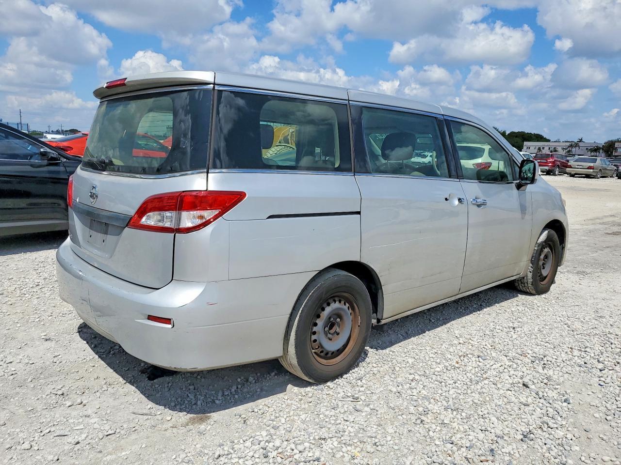 2016 Nissan Quest 3.5 S - Image 3