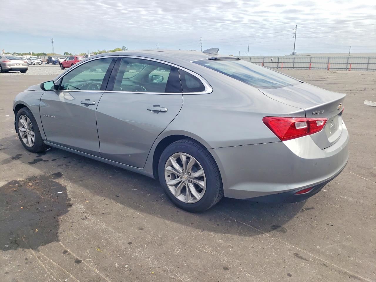 2024 Chevrolet Malibu Lt - Фото 2