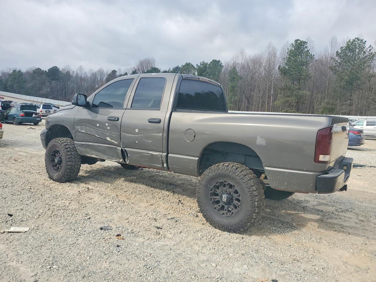 2004 Dodge Ram 2500 St - Фото 2