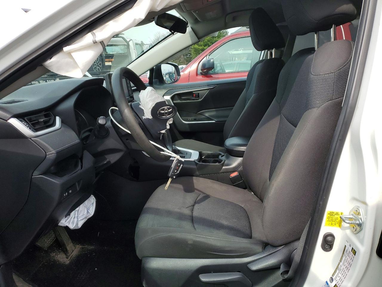 2021 Toyota Rav4 Le - Image 7
