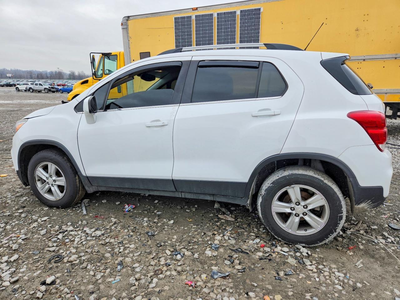 2020 Chevrolet Trax 1Lt - Фото 2