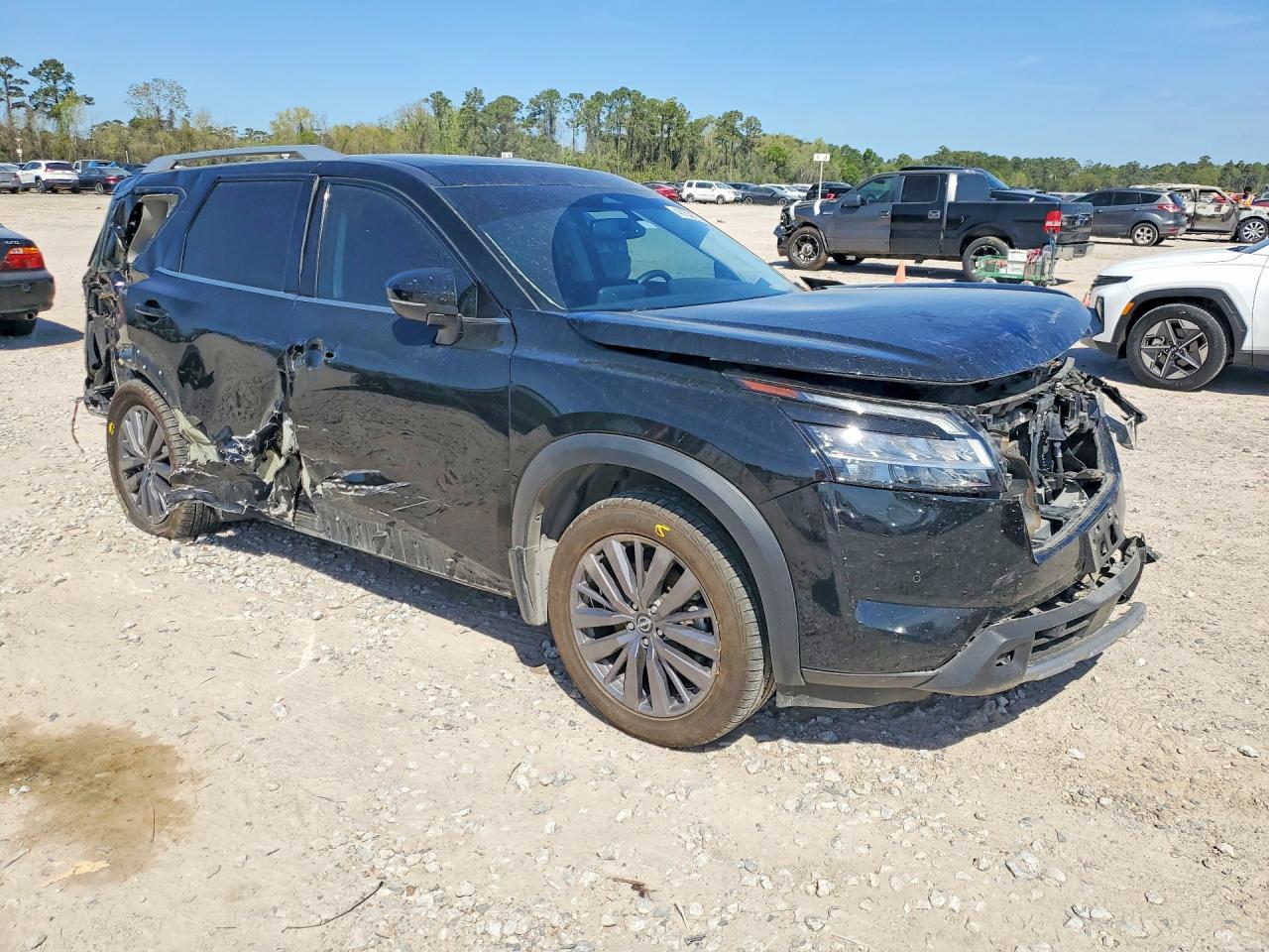 2022 Nissan Pathfinder Sl - Image 4