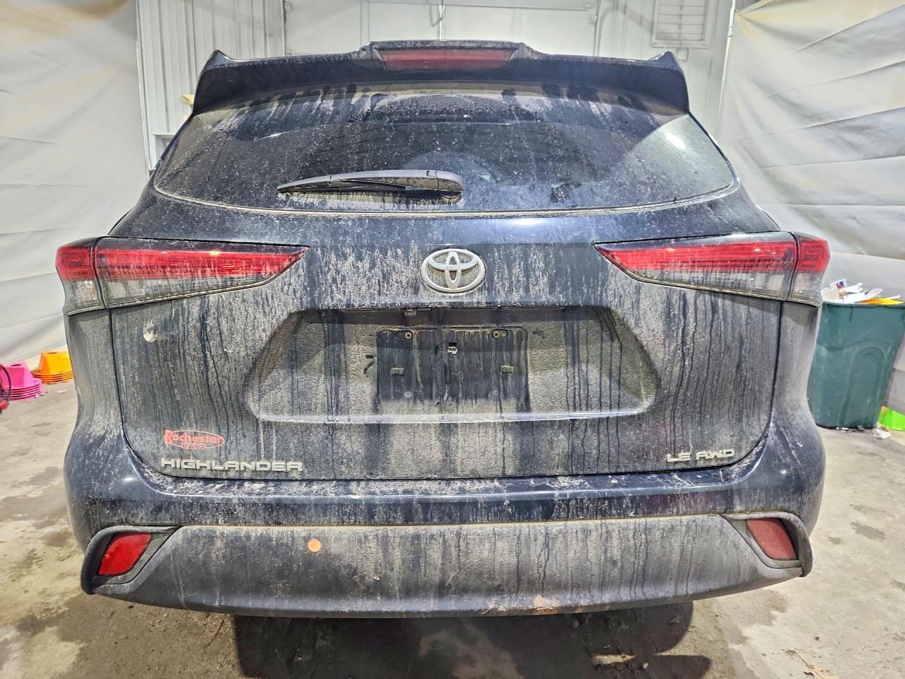 2021 Toyota Highlander Le - Image 6