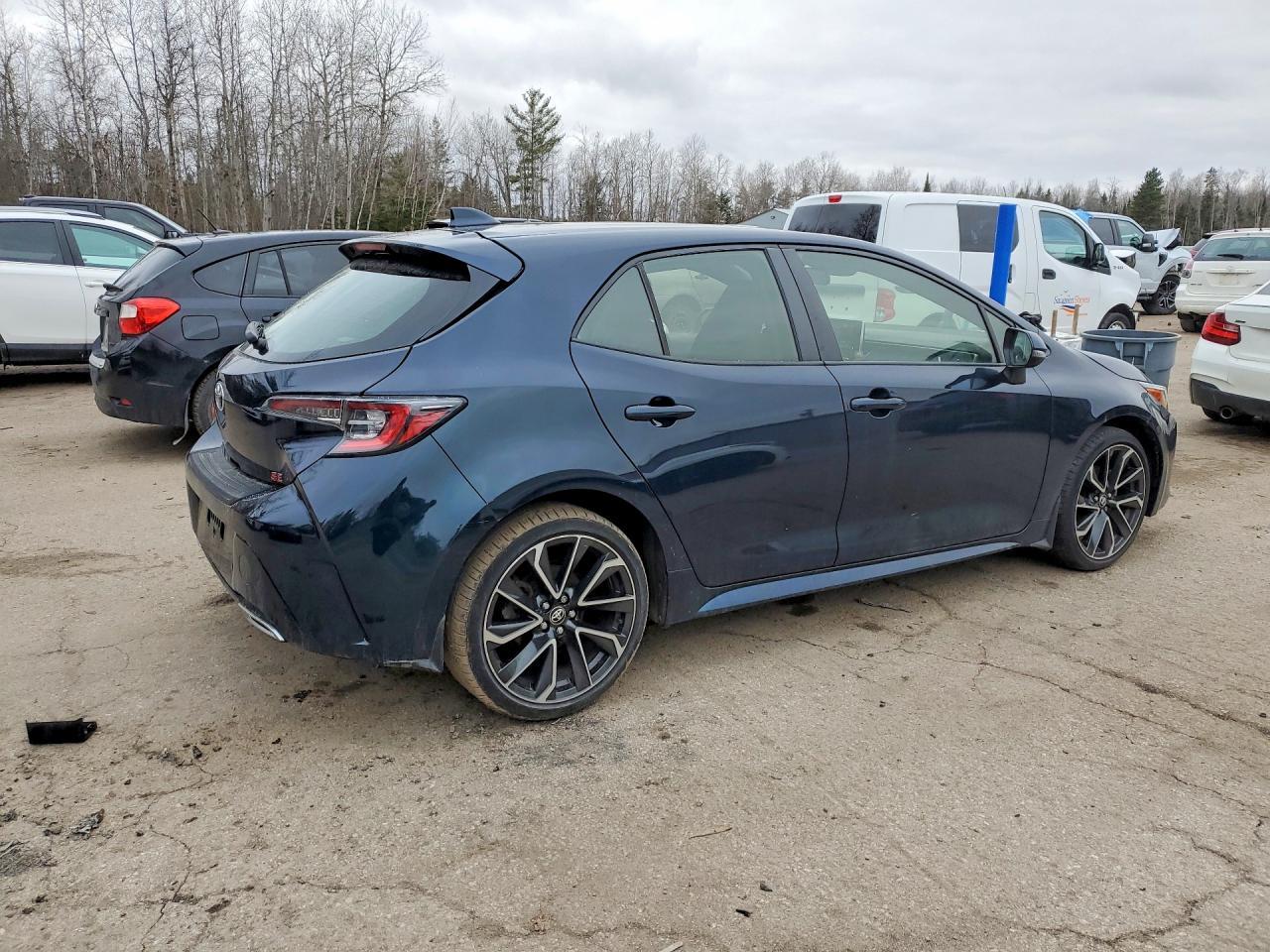 2020 Toyota Corolla Hatchback Se - Фото 3