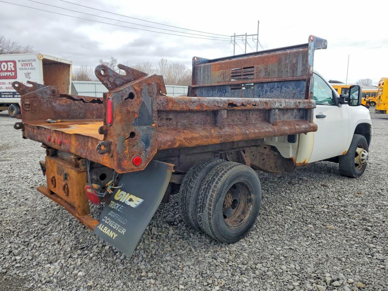 2013 GMC Sierra K3500 - Dump Truck- R&D- Pri Fleet - Фото 3