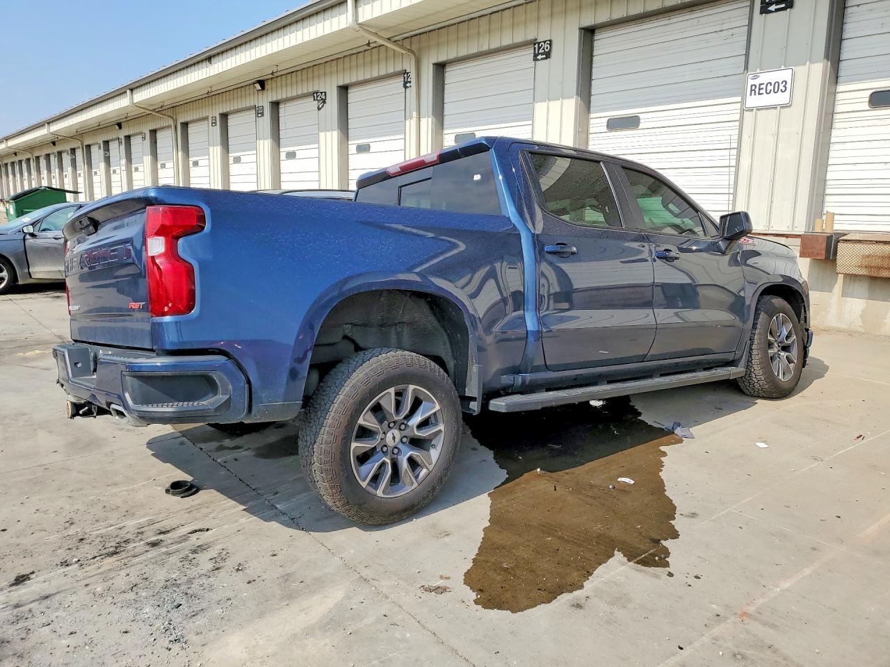 2021 Chevrolet Silverado K1500 Rst - Image 3