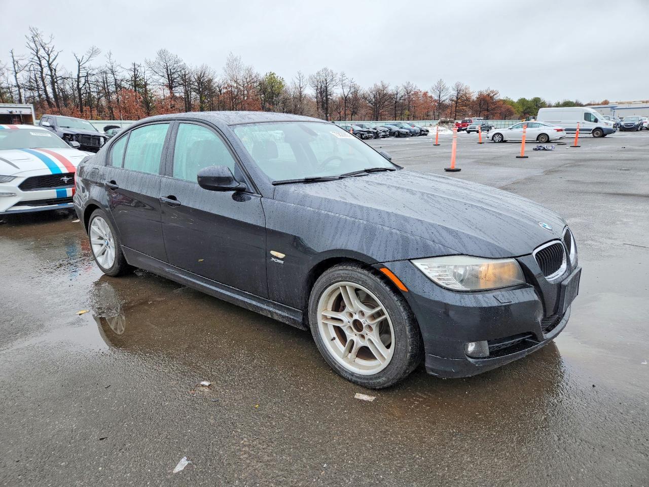 2011 BMW 328 Xi Sulev - Image 4