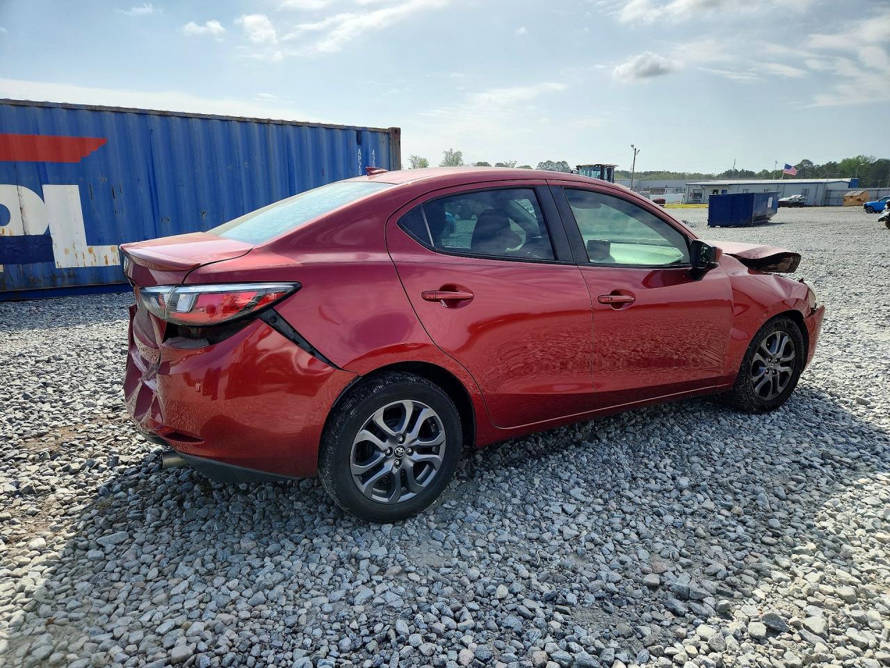 2020 Toyota Yaris Le - Фото 3